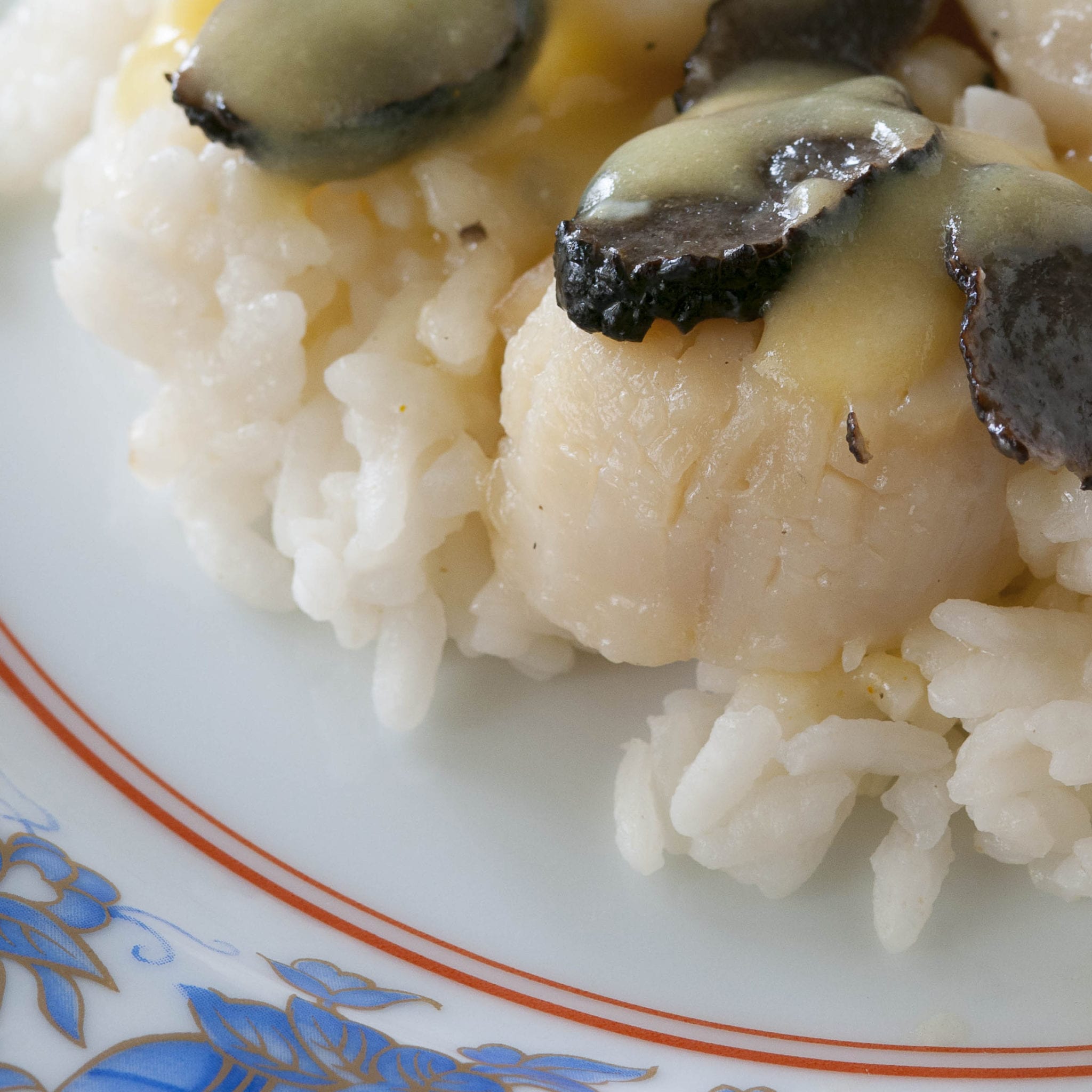 Risotto-with-Scallops-and-truffle-cream-sauce