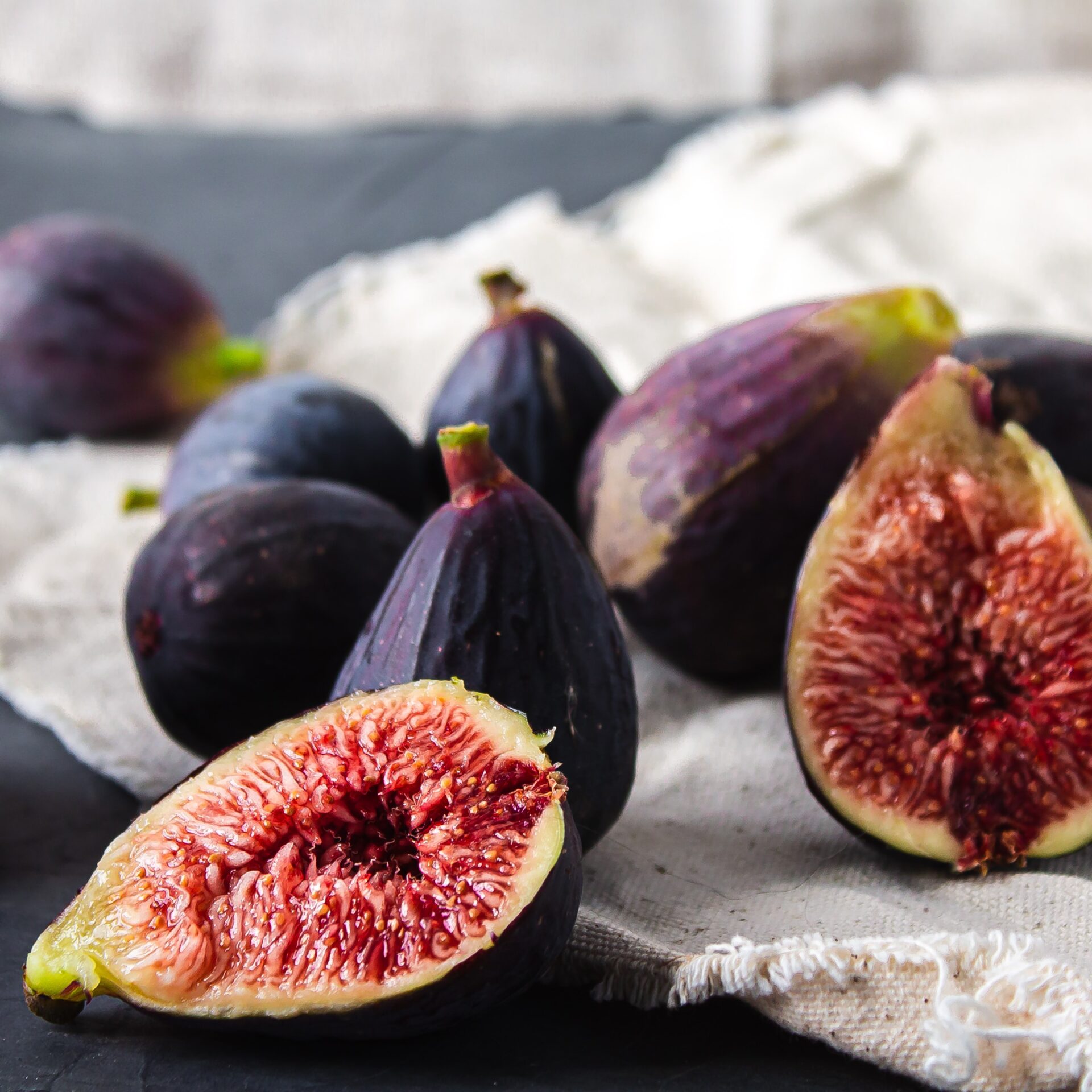 fresh, bright figs