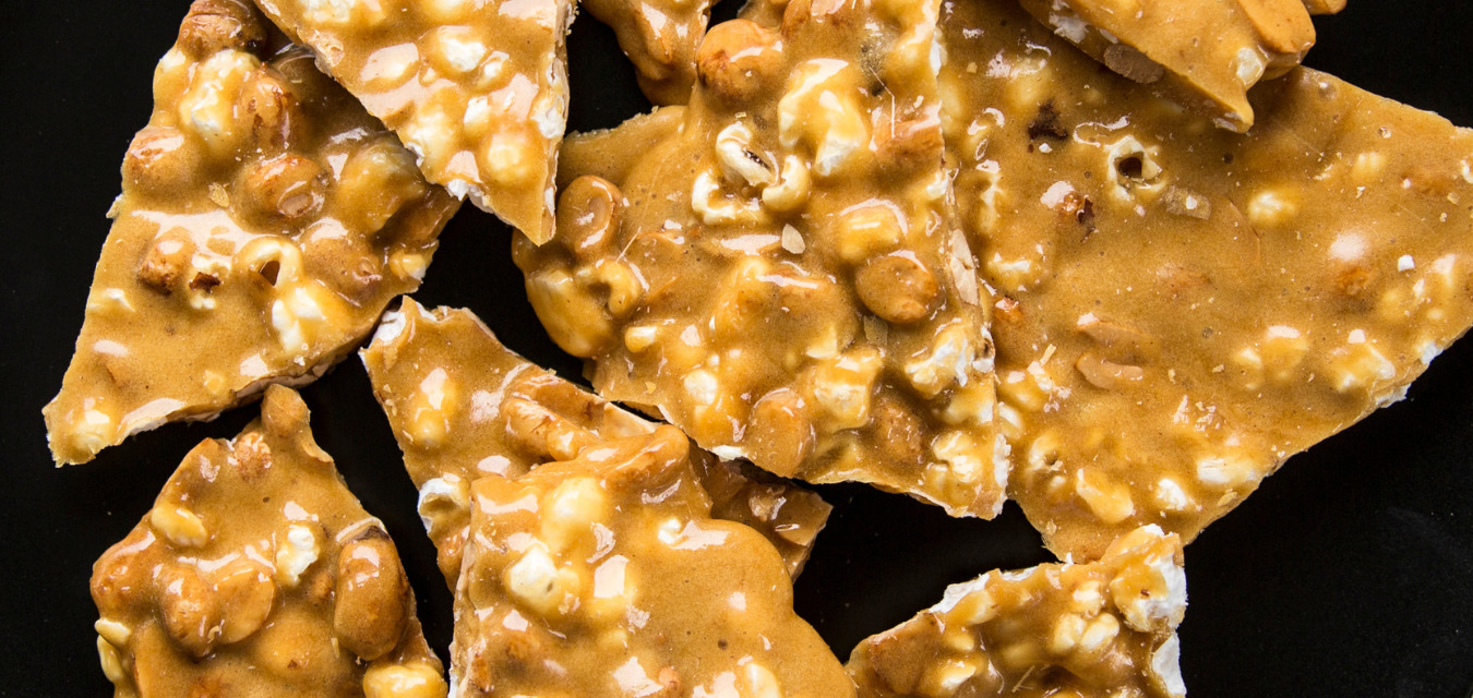 popcorn and pecan brittle