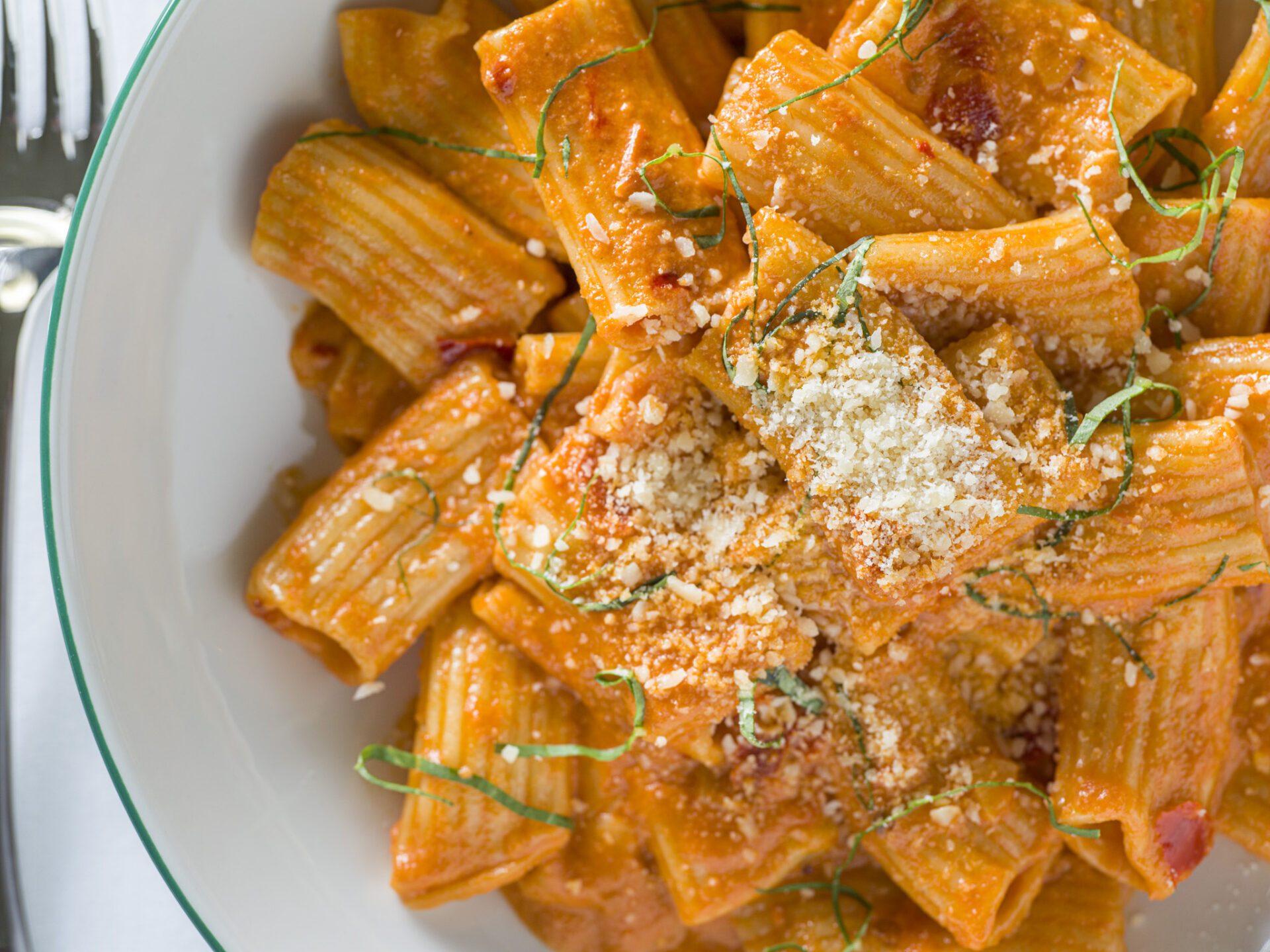 Rigatoni and Spicy Vodka Sauce