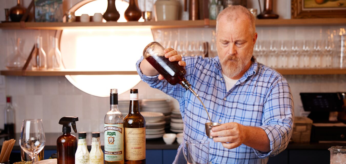 Featured Image of Clinton Tedin making cocktails