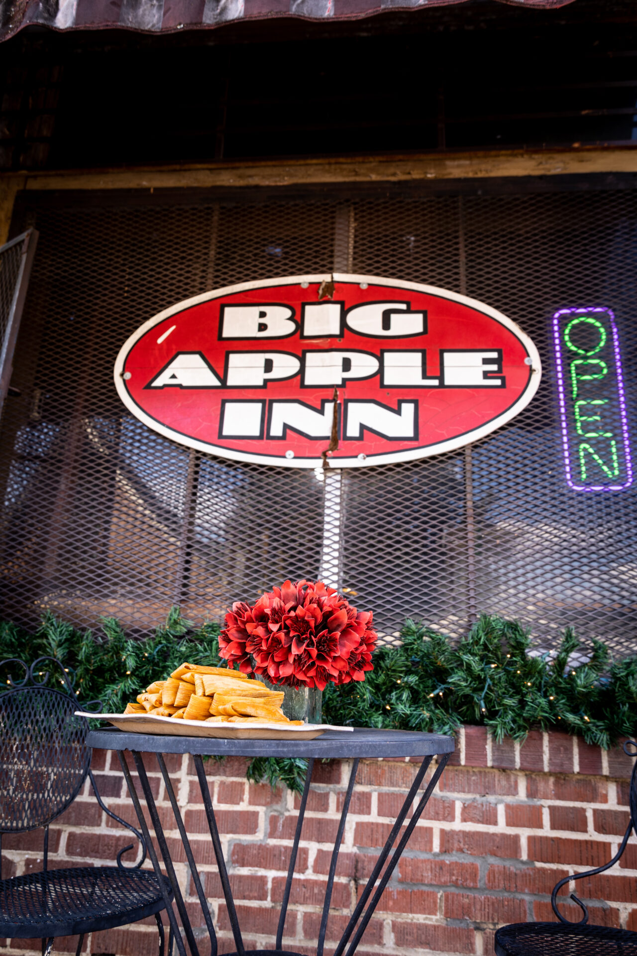 Big Apple Inn sign