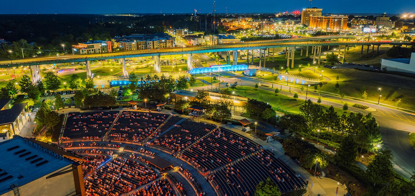 Mercedes Benz Amphitheater image courtesy of Henry Busby