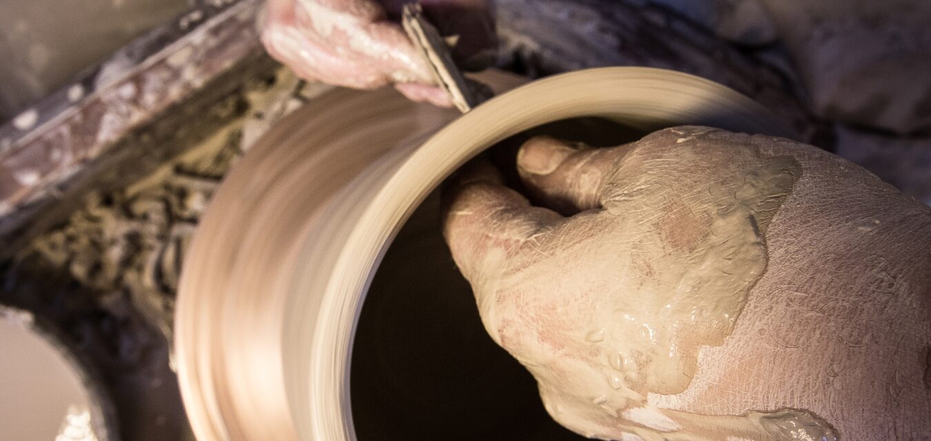 Seagrove pottery image