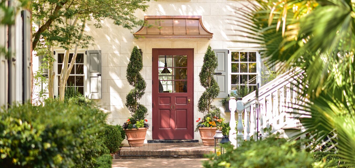 exterior view of Zero George Hotel