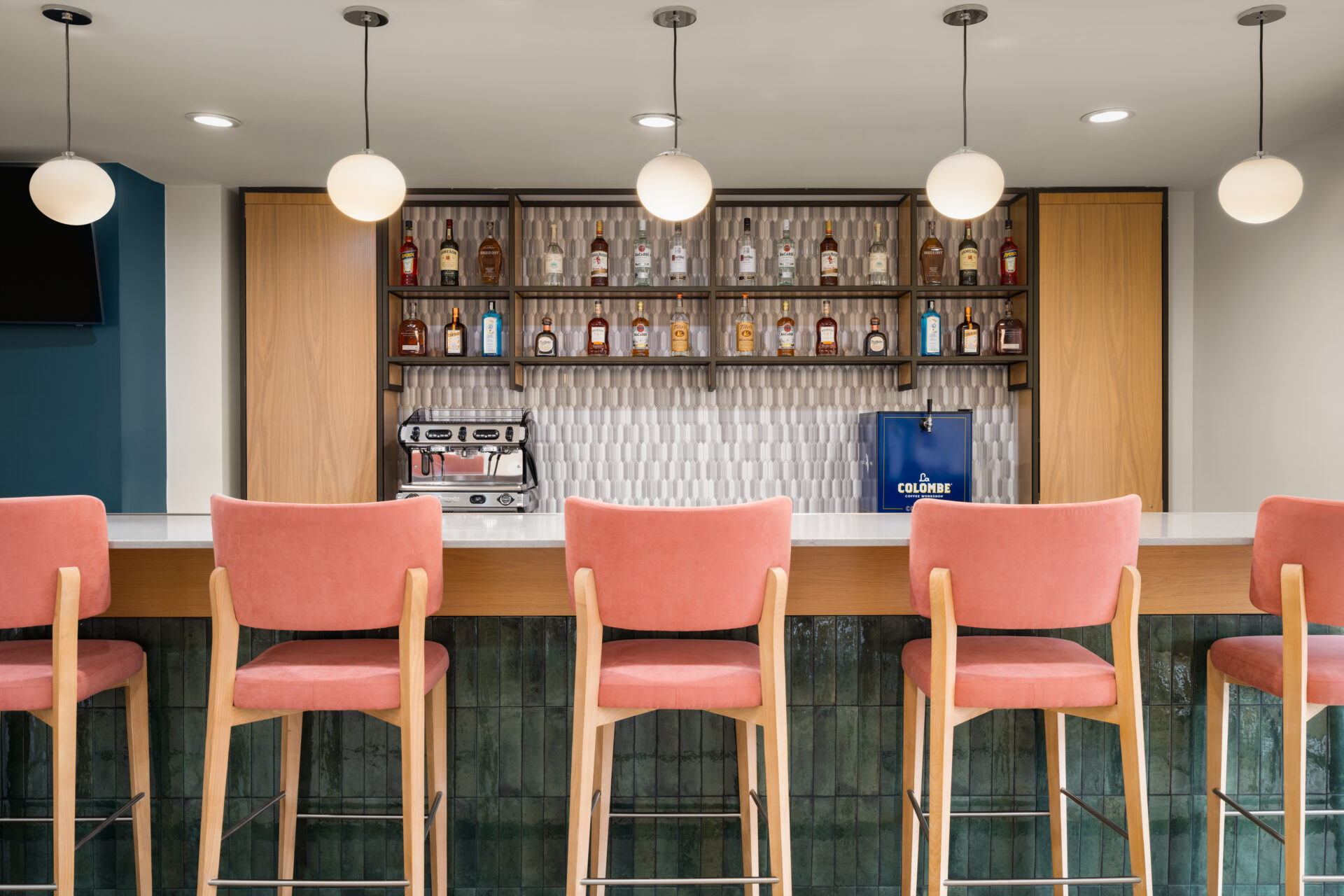 voco The Shelby hotel Myrtle Beach South Carolina beach cafe bar interior