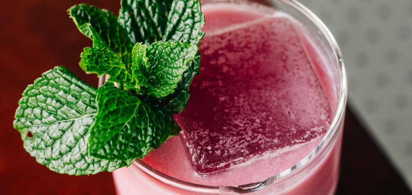 The Mauve NA cocktail image courtesy of Jessie Kriech Higdon