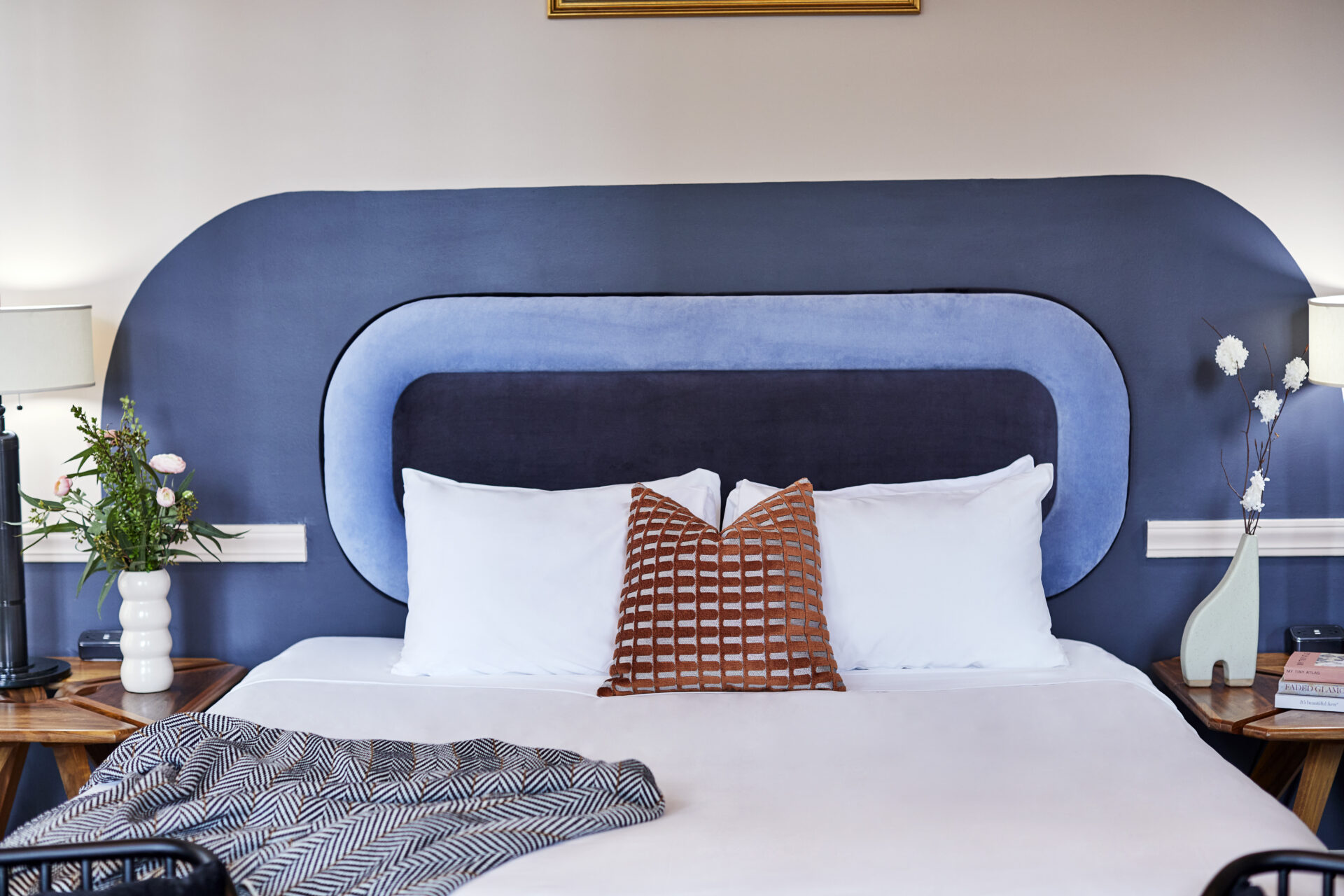 Oliver Hotel Room