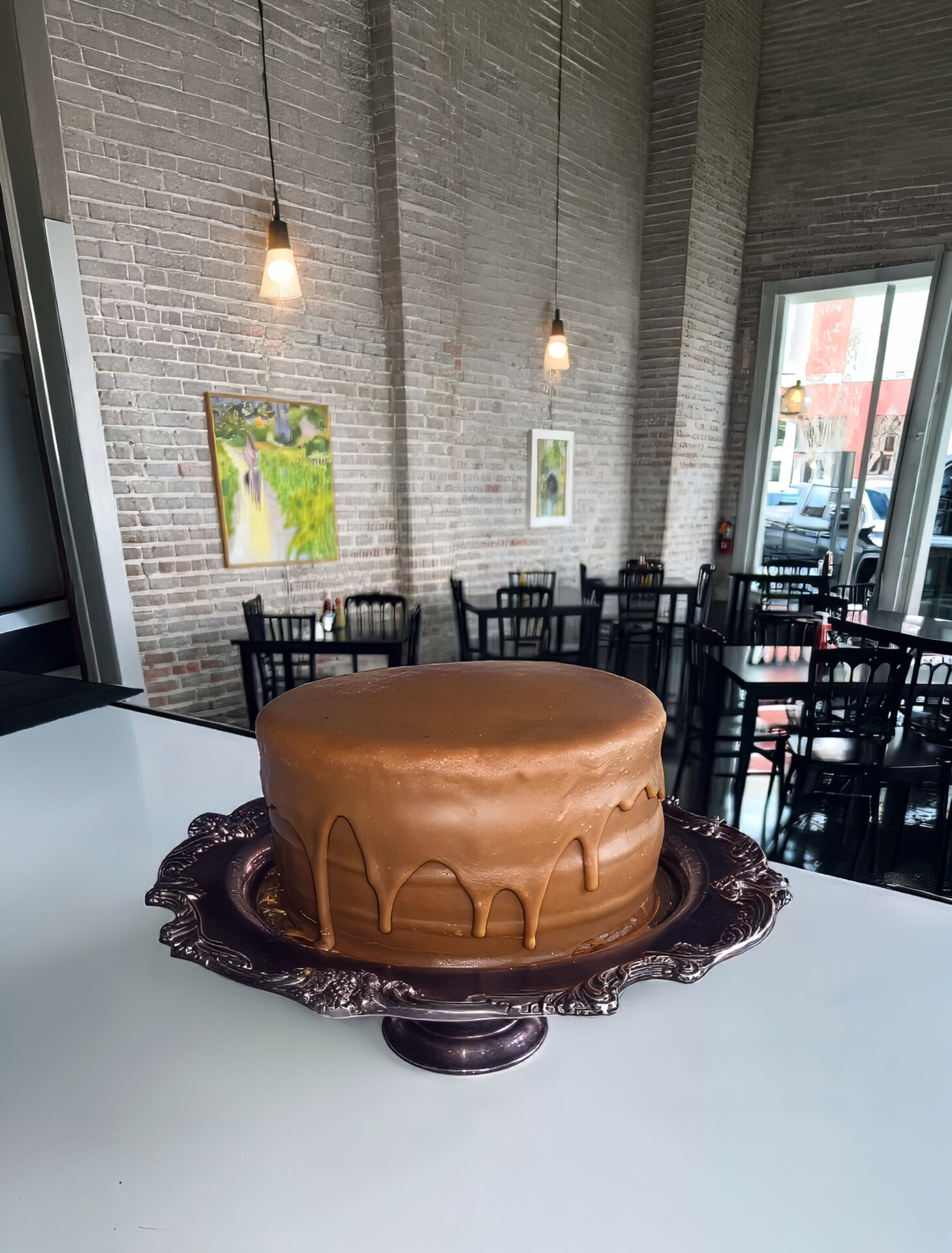 caramel cake at Jeans